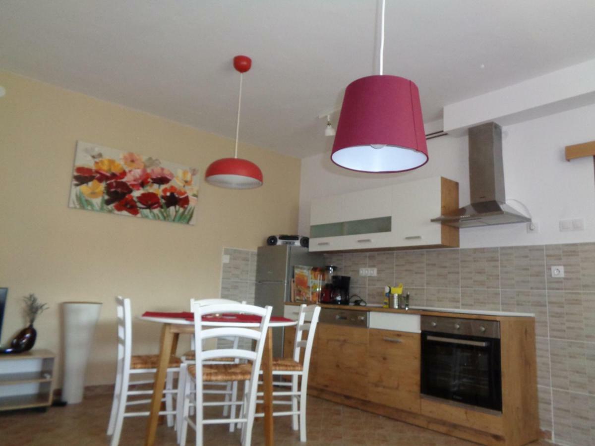 Nena'S Place Apartment Rijeka Ngoại thất bức ảnh